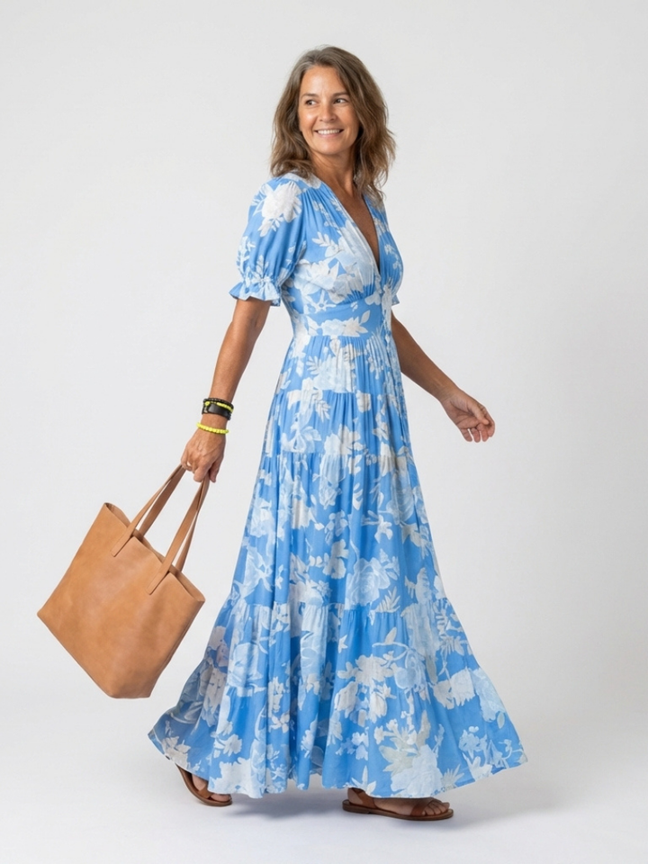 Juliette | Midi mekko kukilla, lyhyet hihat ja V-pääntie
